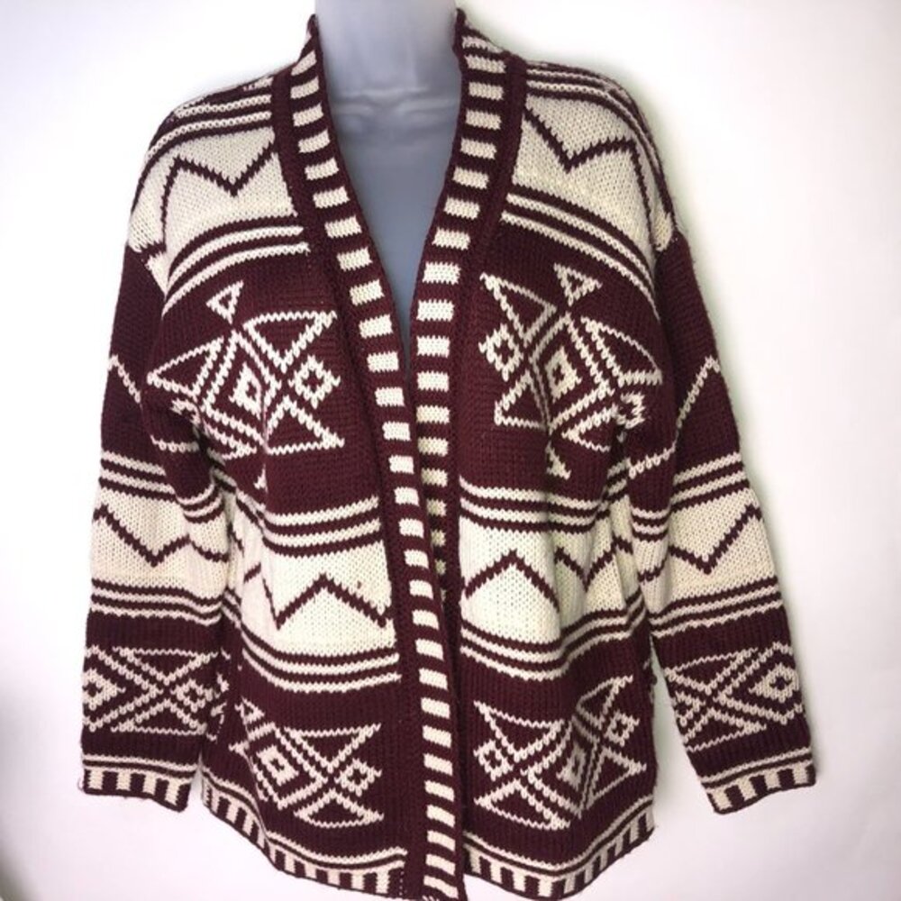 Cozy Casual Cardigan Sweater Red‎ White Geo Print Medium
